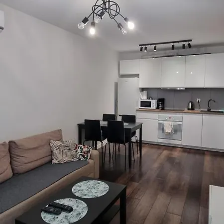 Green Apartments Krakow * קרקוב
